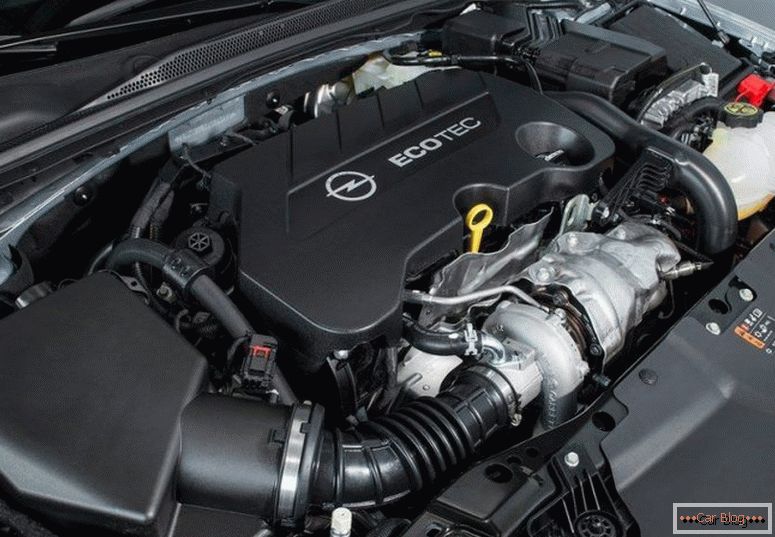 Motor Opel Insignia