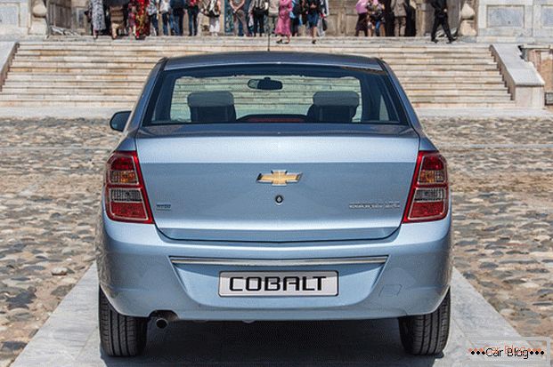 Chevrolet Cobalt Auto: Rückansicht