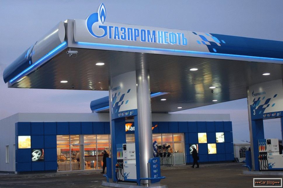 Gazpromneft Tankstelle von Russland