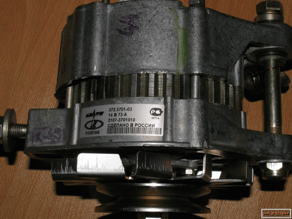 Generator für VAZ 2107-3701010