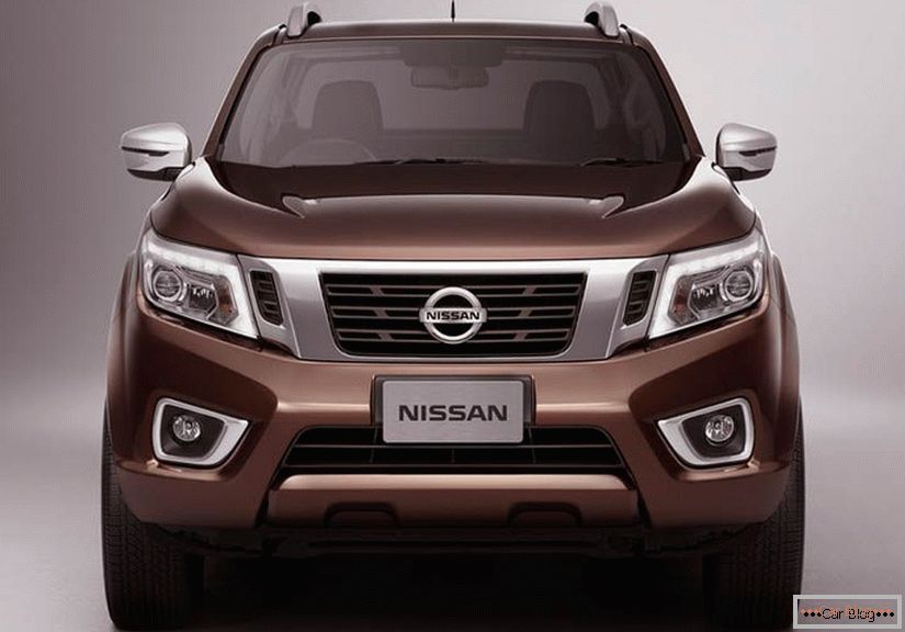 Nissan Navara 2015 neu
