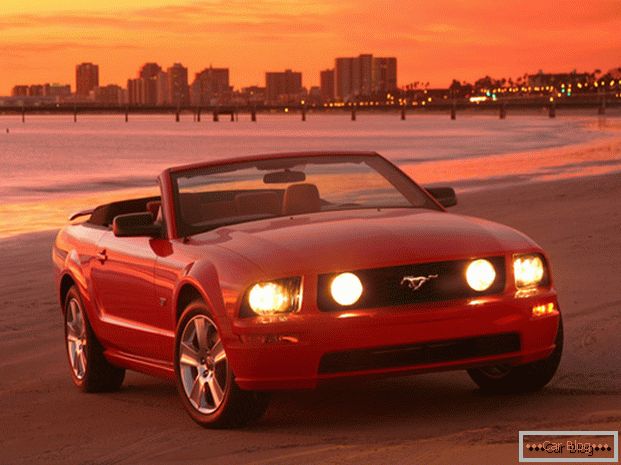 Ford Mustang Auto