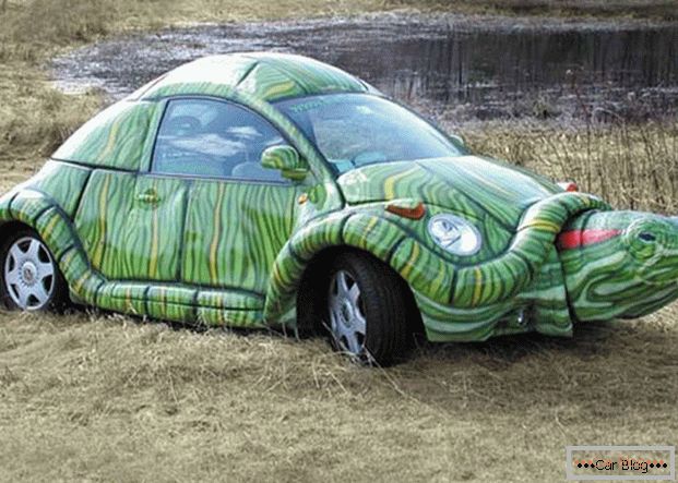 Auto in Form einer Schildkröte
