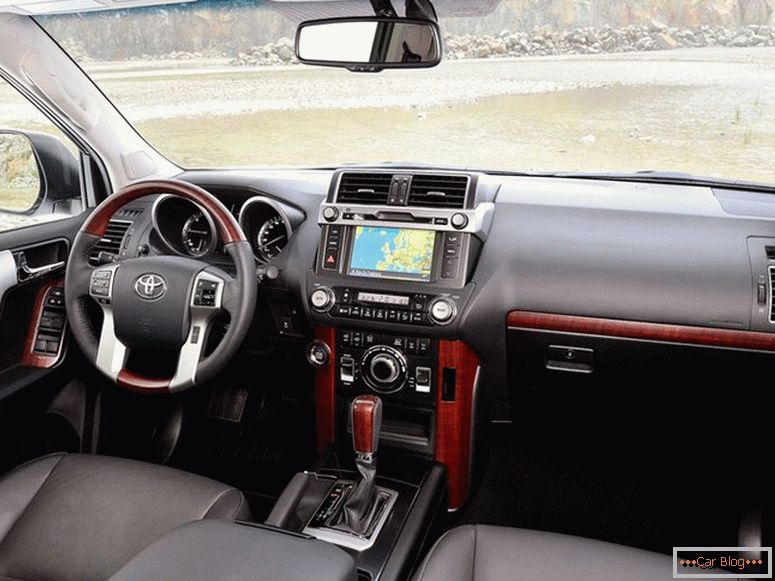 Toyota Land Cruiser 150